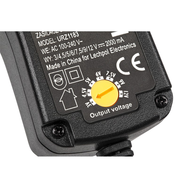 Alimentator stabilizat 2A 24W 3-4-5-6-7-9-12V + 6 conectori KEMOT URZ1183 - imagine 3