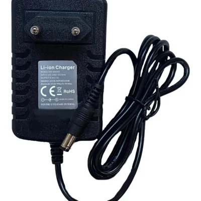 Incarcator Li-ion 100-240V - 8.4V 1A cu mufa 5.5x2.5 mm cu debransare (509)